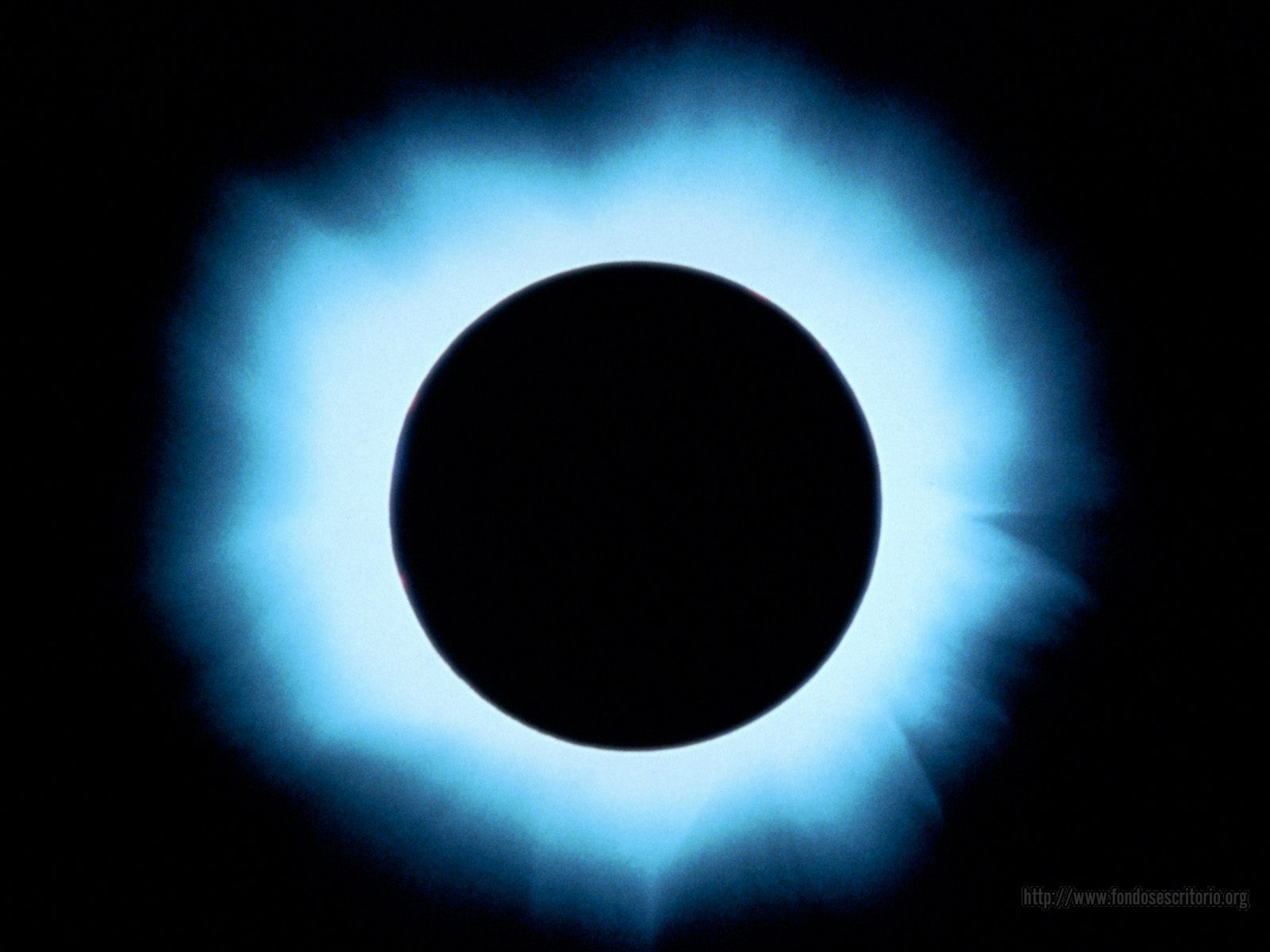 Full Solar Eclipse-711586